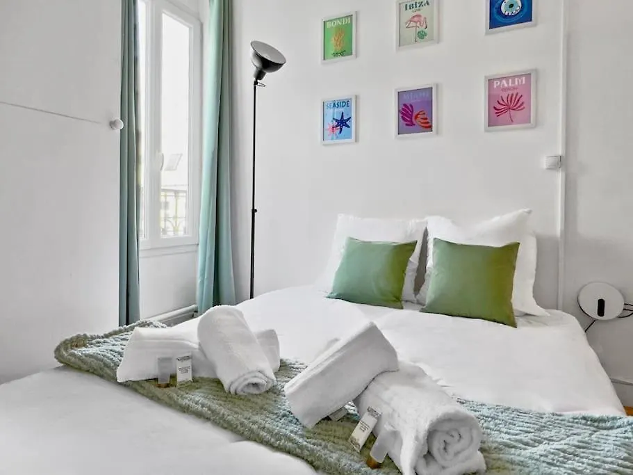 Studio Cosy 2P Face Arc De Triomphe Παρίσι 0*,  Γαλλία